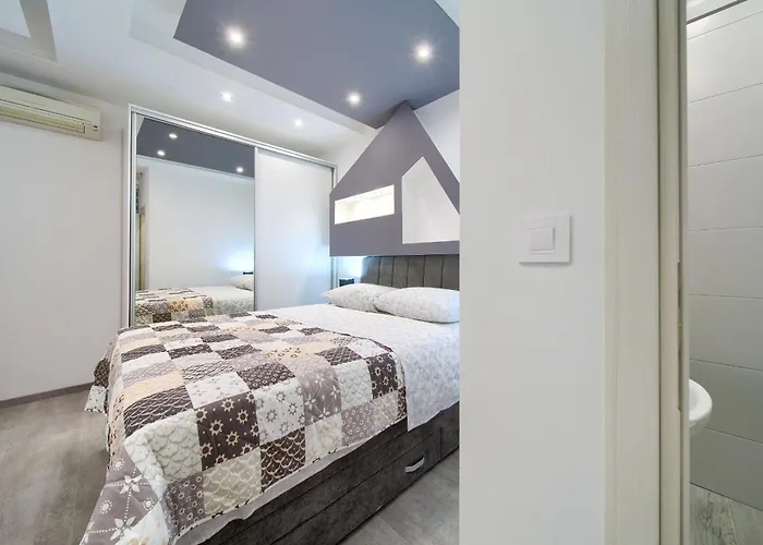 Luxury Vall Apartment