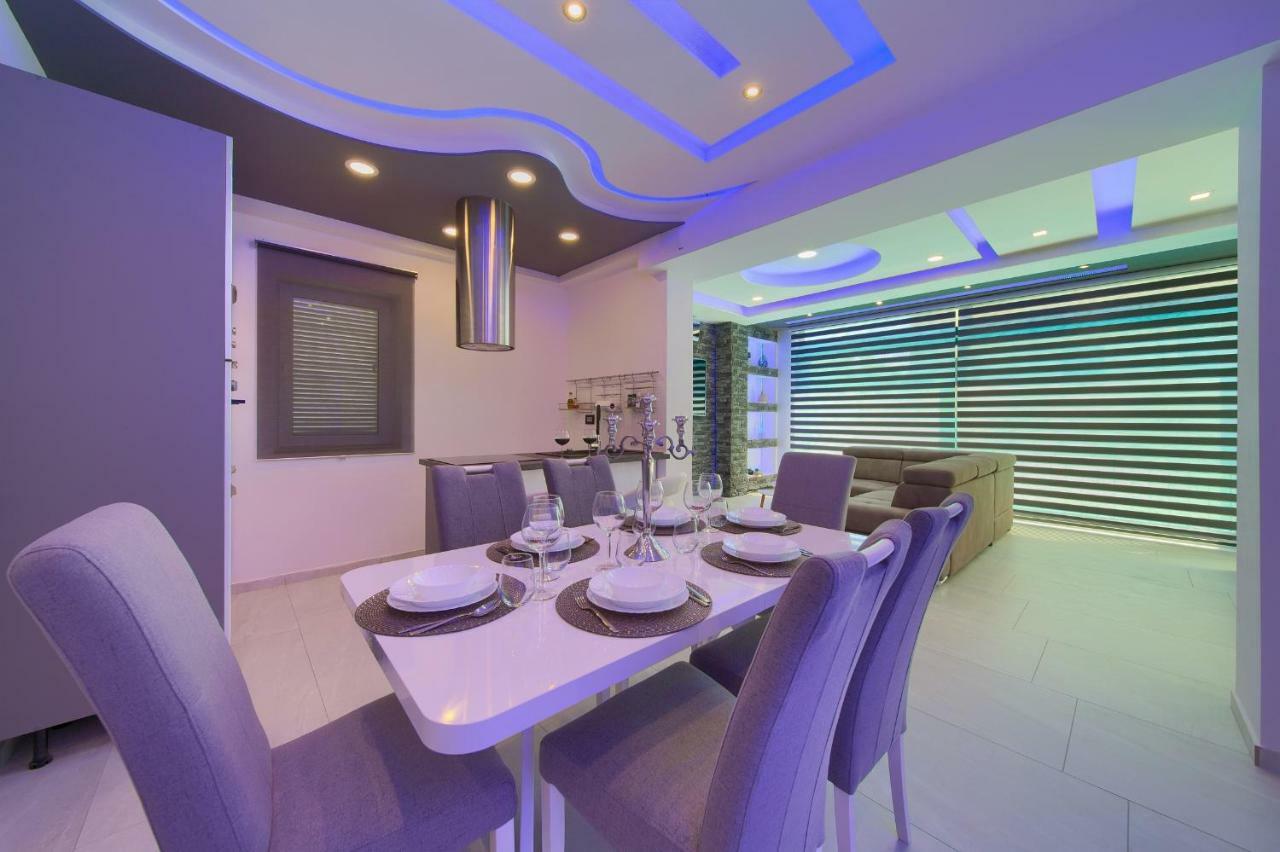 Apartma Luxury Vall *